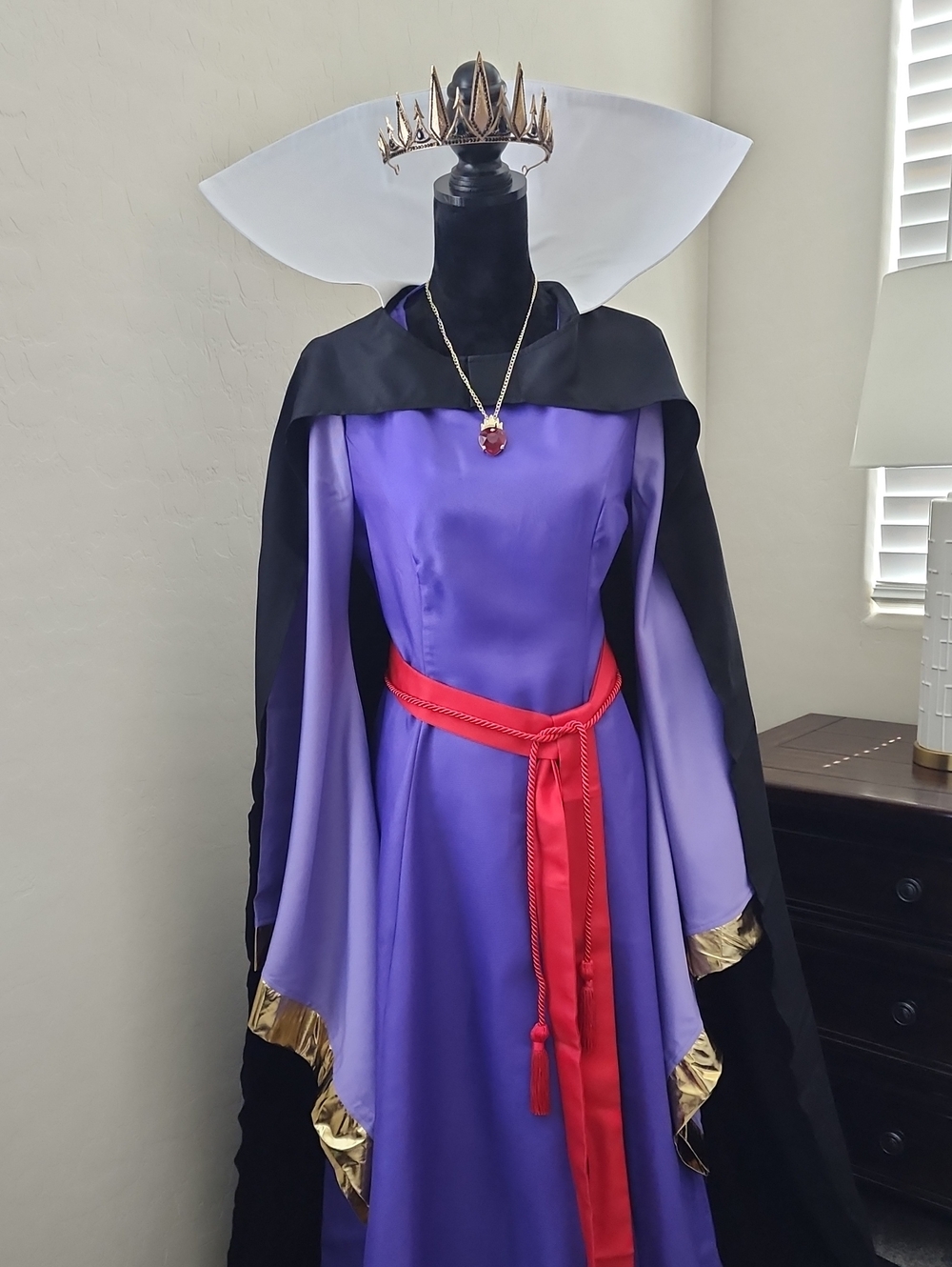 Evil Queen Womens Costume with Real Crown